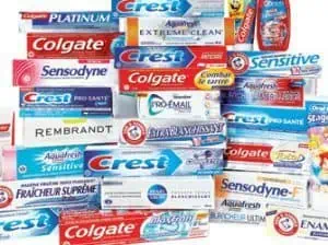freie Zahnpasta ist bis dato noch selten in der Apotheke oder den Drogerieregalen zu finden.