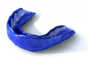 Blauer Mundschutz kaufen kann man im Internet, Zahnarzt und Einzelhandel. 