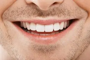 lächelnder Männer Mund