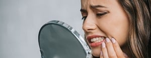 Blutblase im Mund: Ursache, Vorbeugung und Behandlungsmöglichkeiten.