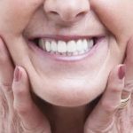 61968Prothese für einen Zahn: Fehlende Zähne ersetzen mit Einzelzahnprothesen