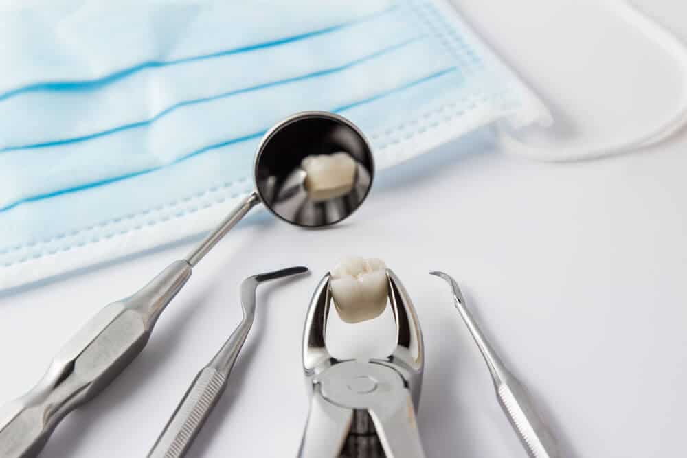 Tooth Extraction Procedure, Costs, Healing & Pain Relief