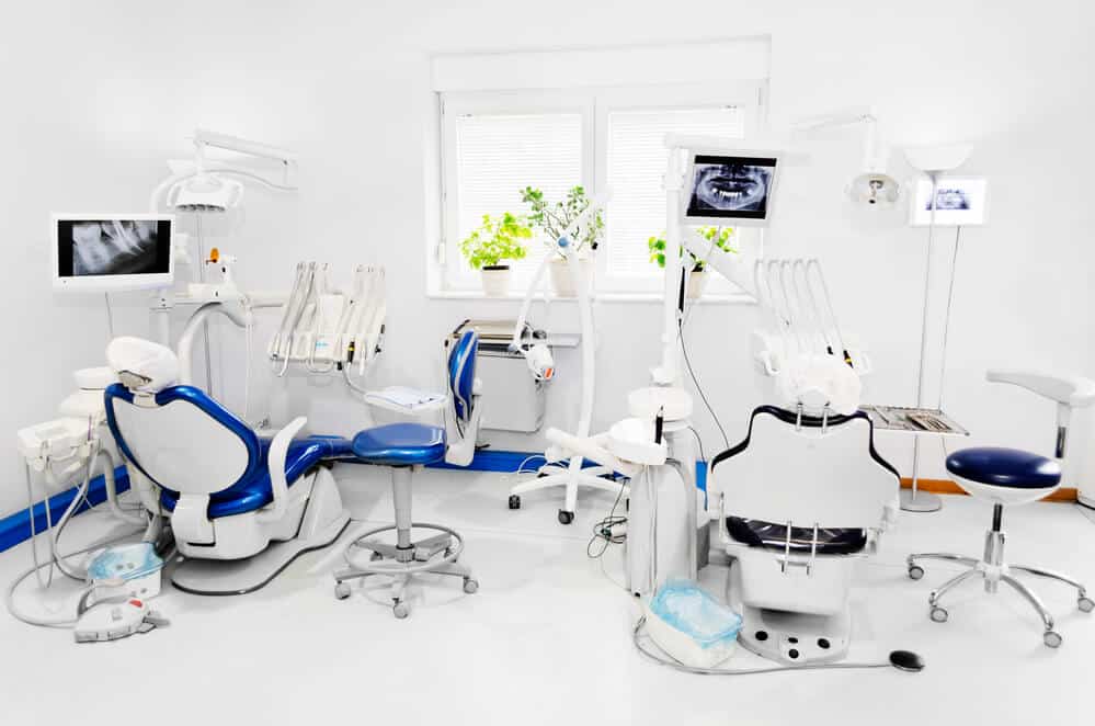 Dental Work in Spain Reviews from Implant Patients & More