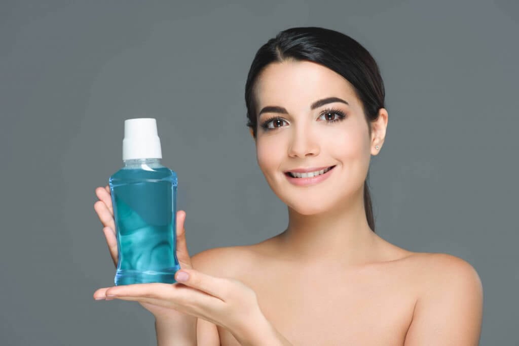 mouthwash for cleaning retainers