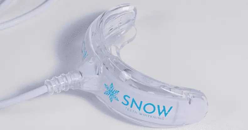 snow teeth whitening kit