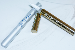 snow teeth whitening kit
