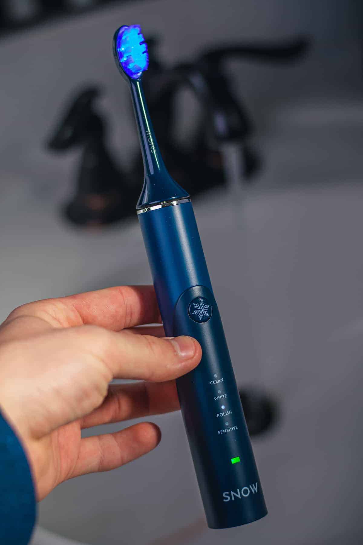 Should You Brush Your Teeth After Whitening Strips Reddit at Eileen