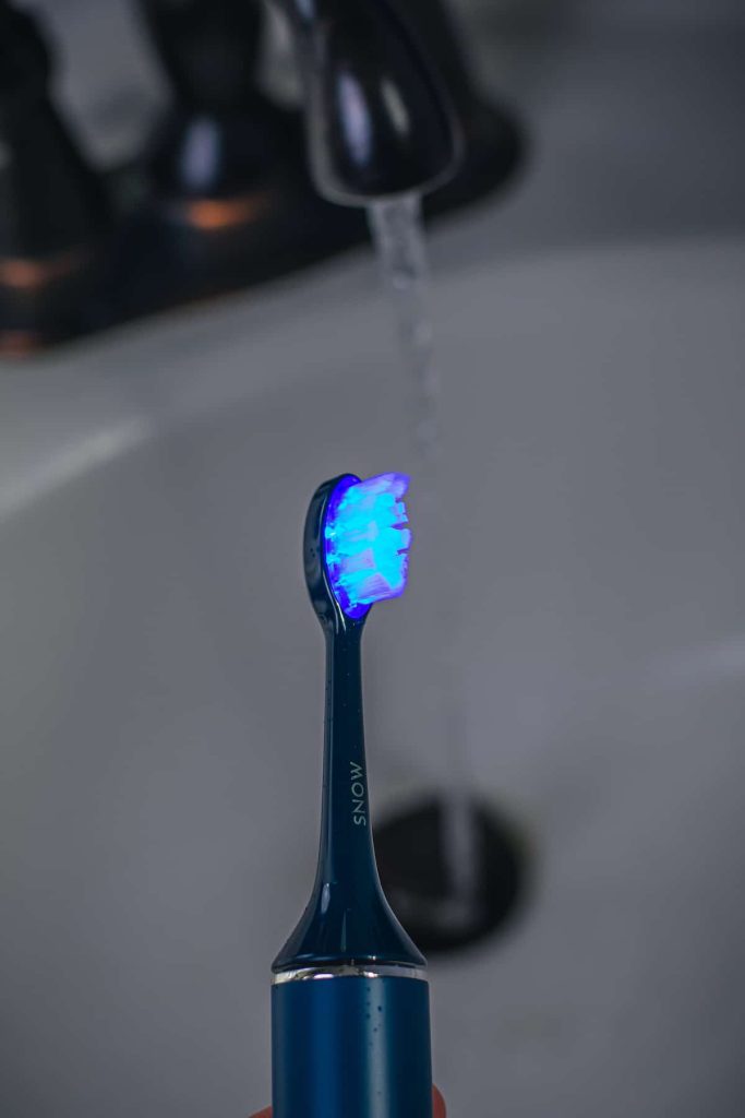 Snow LED Toothbrush Review Does It Really Whiten Teeth?