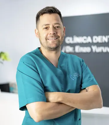 Dr Enzo Yuruvich Arias
