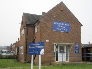 nhs and private dentist