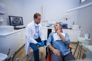dental consultation to remove mercury fillings