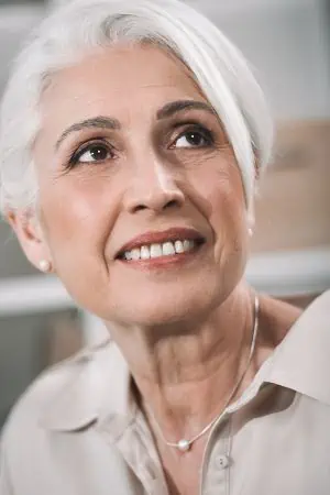 Dentaduras postizas gratuitas para personas mayores