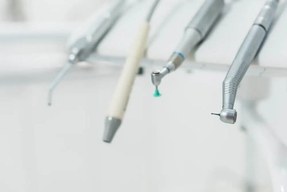 Tooth required to apply a dental flipper
