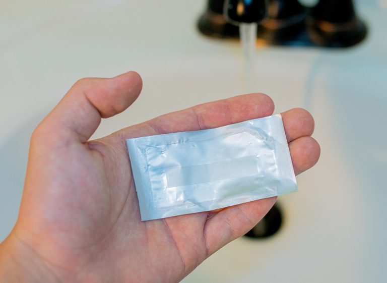 Snow Whitening Strips Reviews of Cost, Efficacy, and Comparison