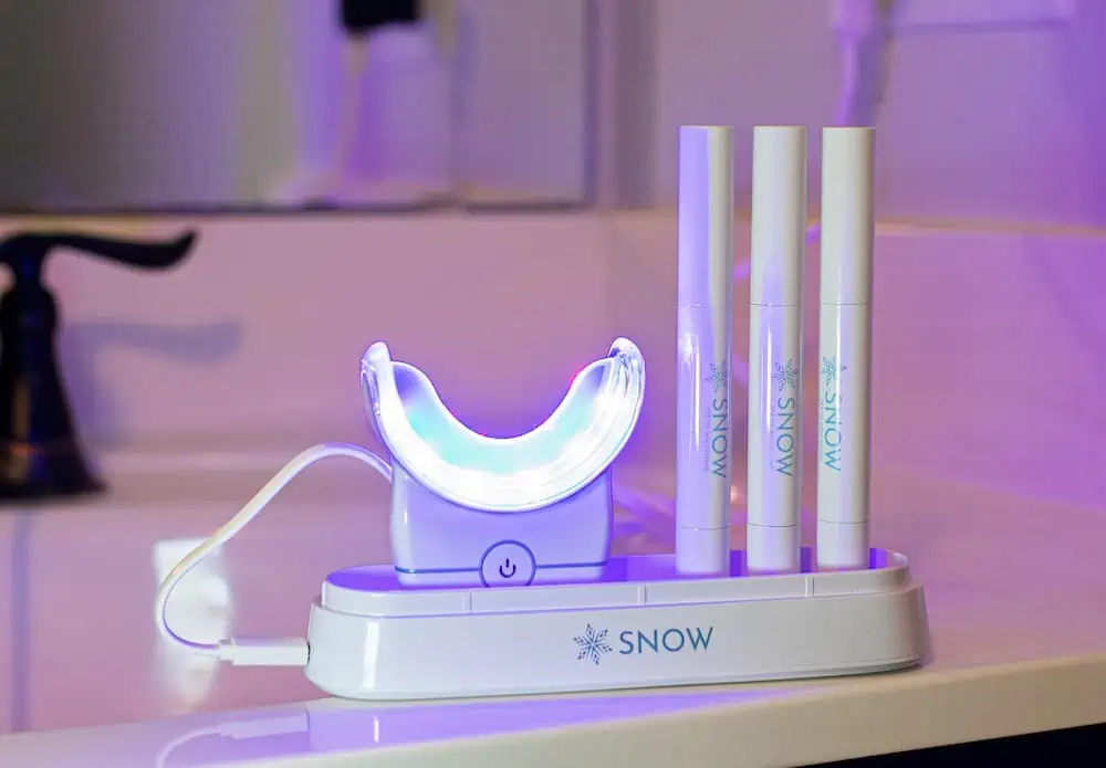 Snow Wireless Teeth Whitening Kit Review of Cost and Results