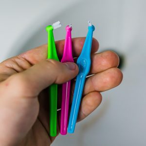 angled interdental brush