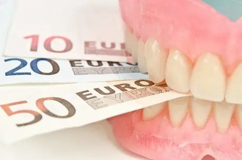 Prix d'un implant dentaire en Hongrie 