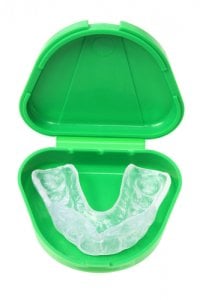 Protège dents dans sa boîte