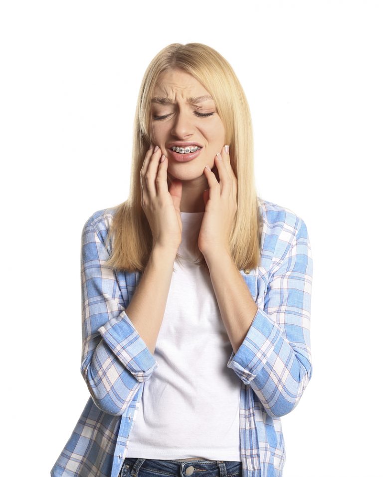 Appareil et bagues dentaires : 5 astuces pour soulager les douleurs